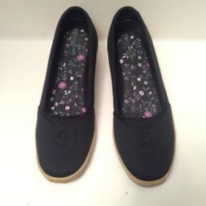 Grasshopper's Dark Navy Canvas Wedge Loafer 8.5W